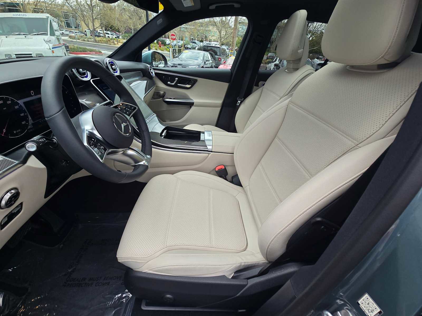 Used 2026 Mercedes-Benz GLC 300 4MATIC image 25