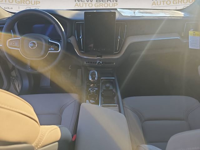 New 2026 Volvo XC60 B5 Plus w/ Protection Package Premier AWD/4WD image 10
