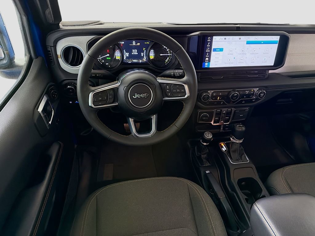 Used 2024 Jeep Wrangler Unlimited Sahara image 24