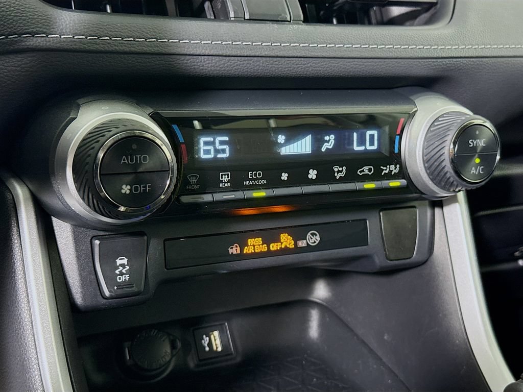 Certified 2023 Toyota RAV4 XLE AWD/4WD image 8
