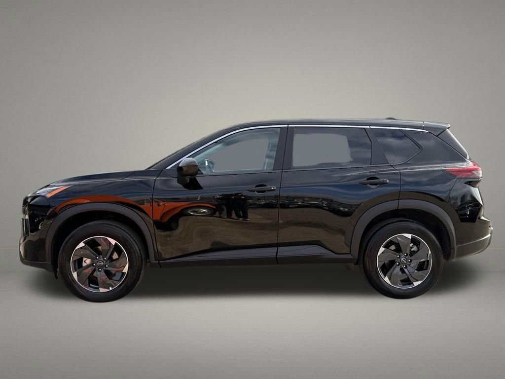 Used 2026 Nissan Rogue SV image 2