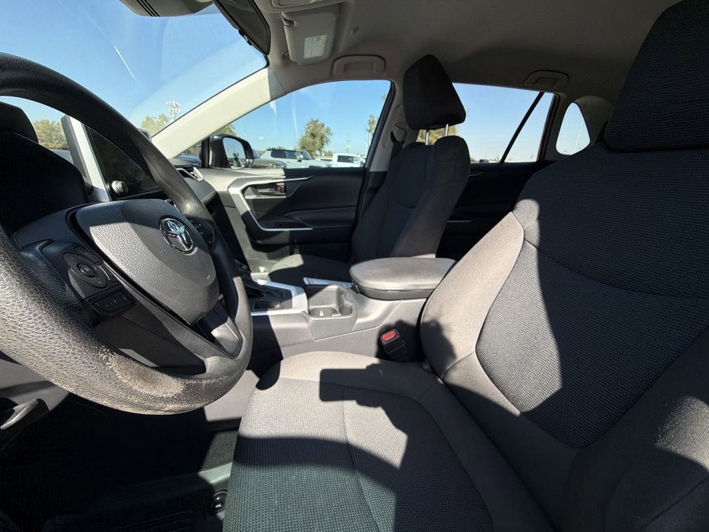 Used 2023 Toyota RAV4 LE image 11