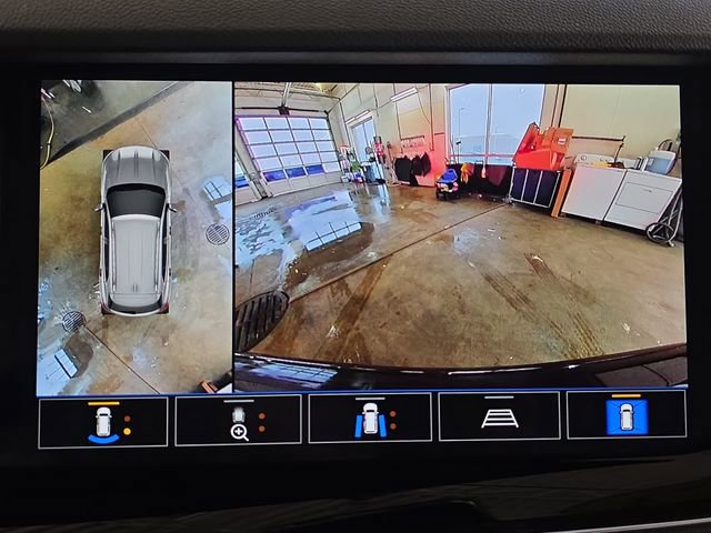 Used 2023 Buick Envision Avenir image 24