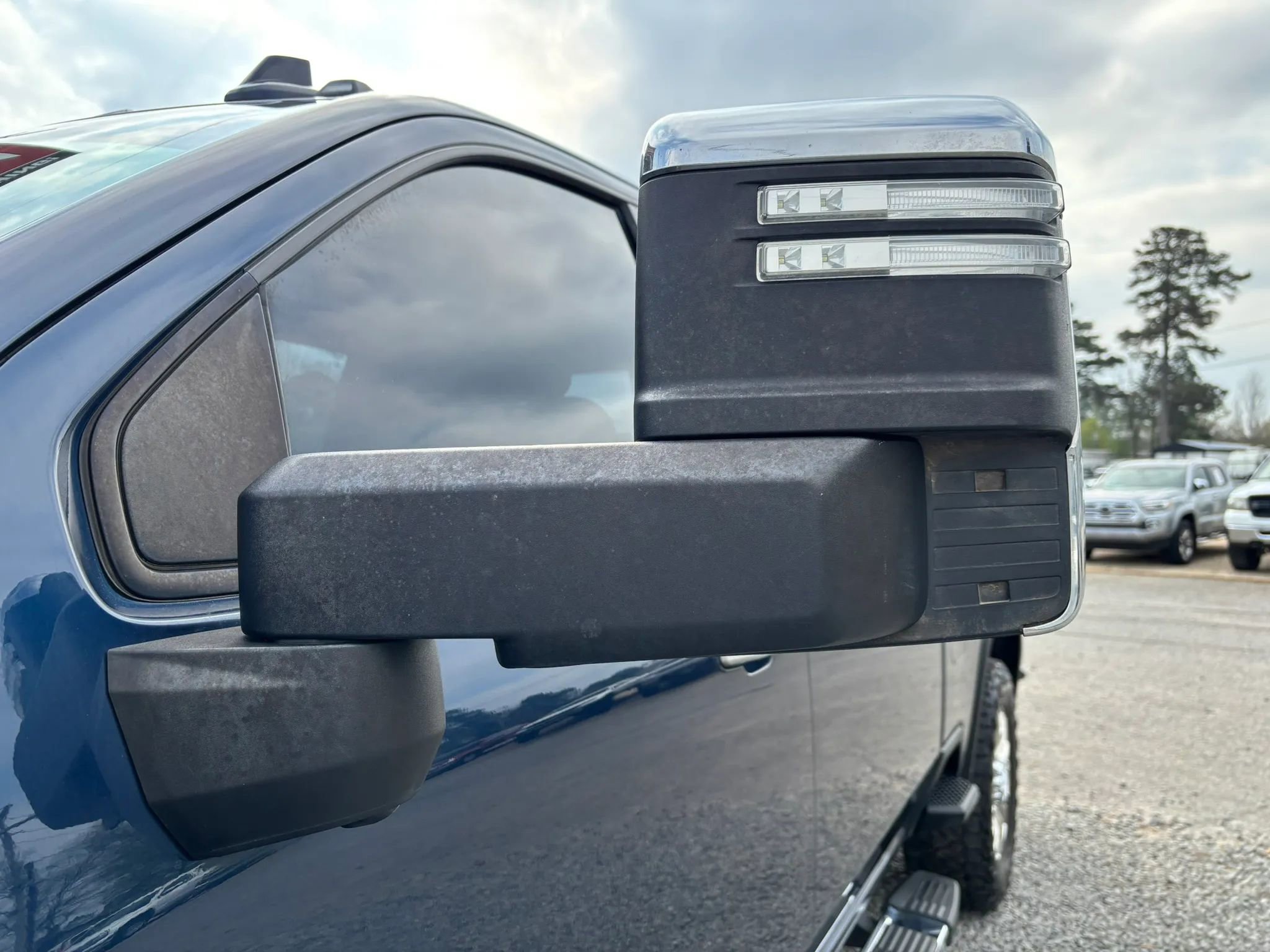 Used 2020 Chevrolet Silverado 2500 High Country image 5