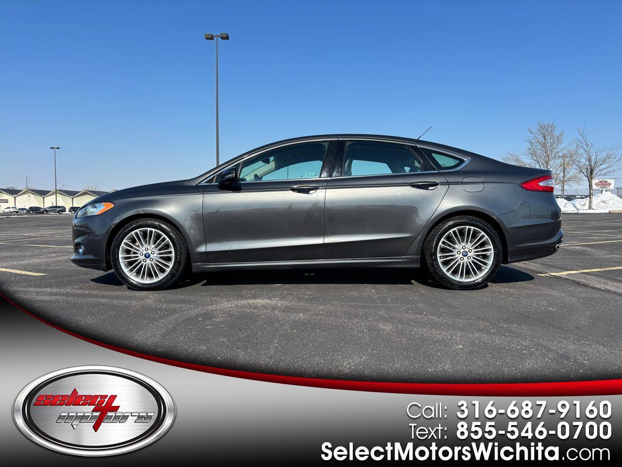 Used 2016 Ford Fusion SE w/ Equipment Group 202A image 1