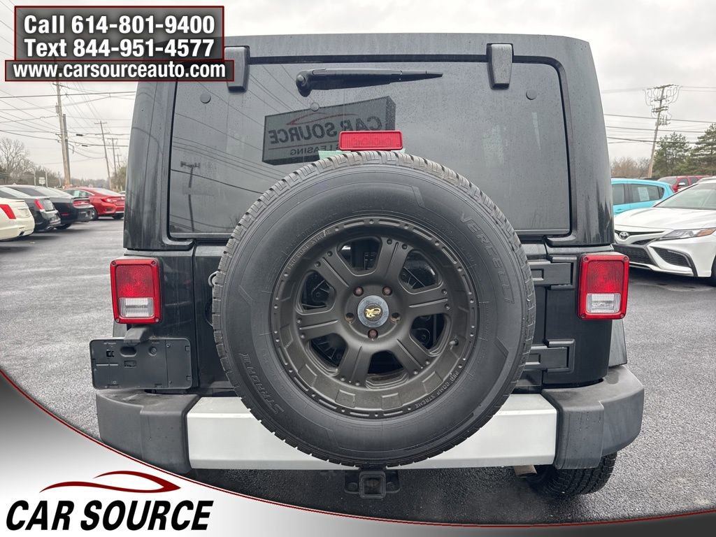 Used 2013 Jeep Wrangler Unlimited Sahara w/ Connectivity Group image 7