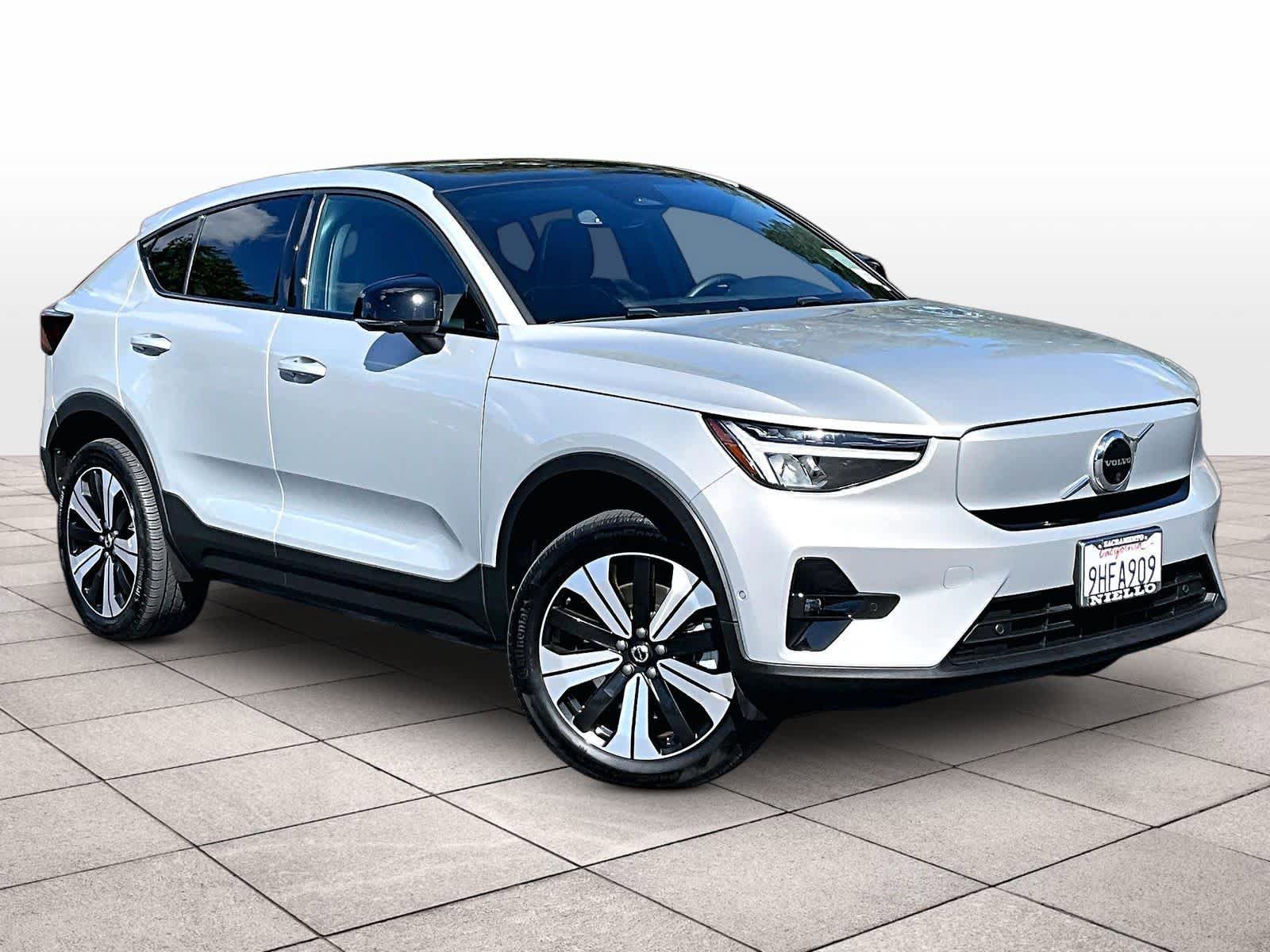 Used 2023 Volvo C40 P8 Recharge Plus image 2