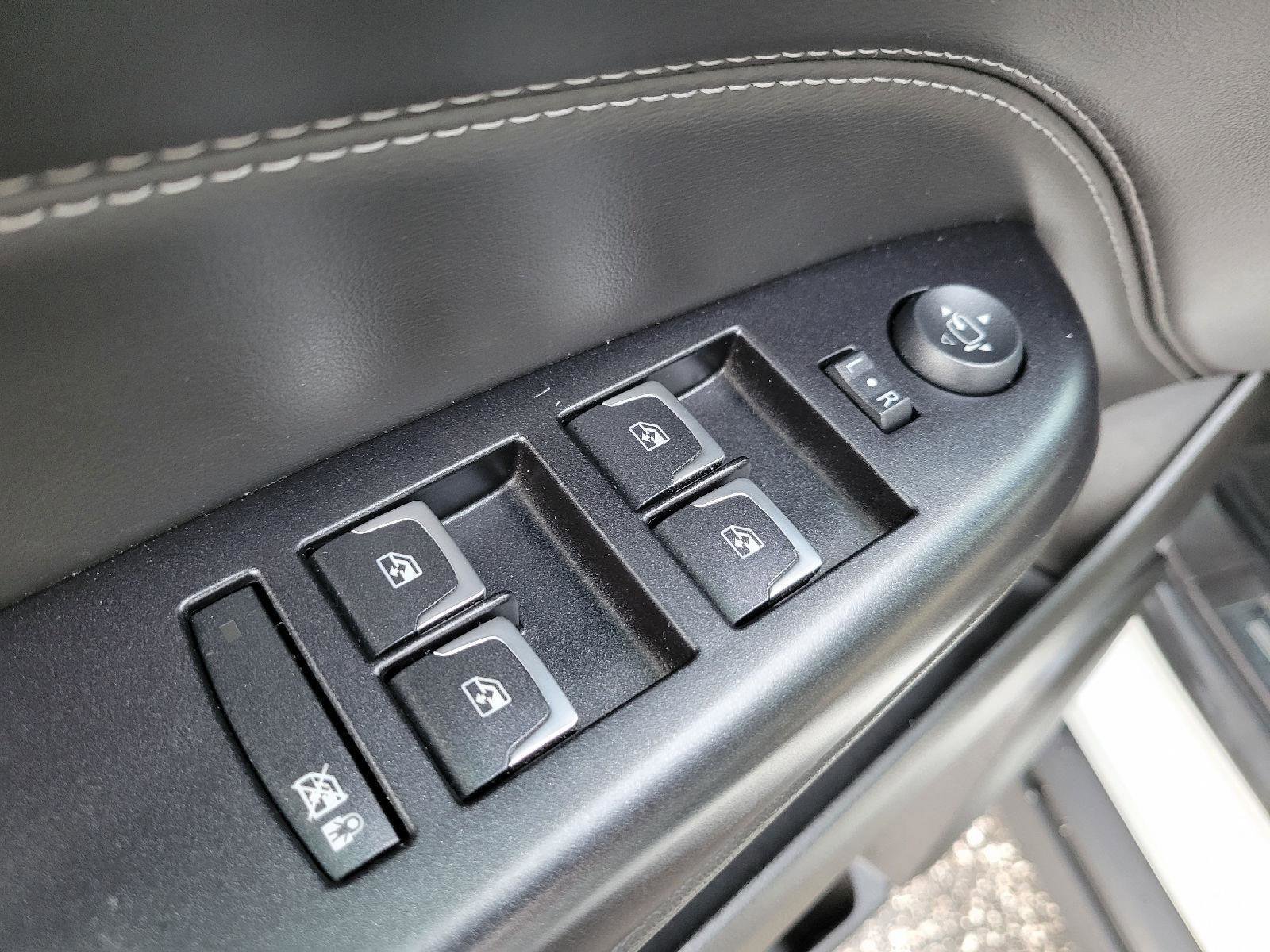 Used 2014 Cadillac SRX Luxury AWD/4WD image 8