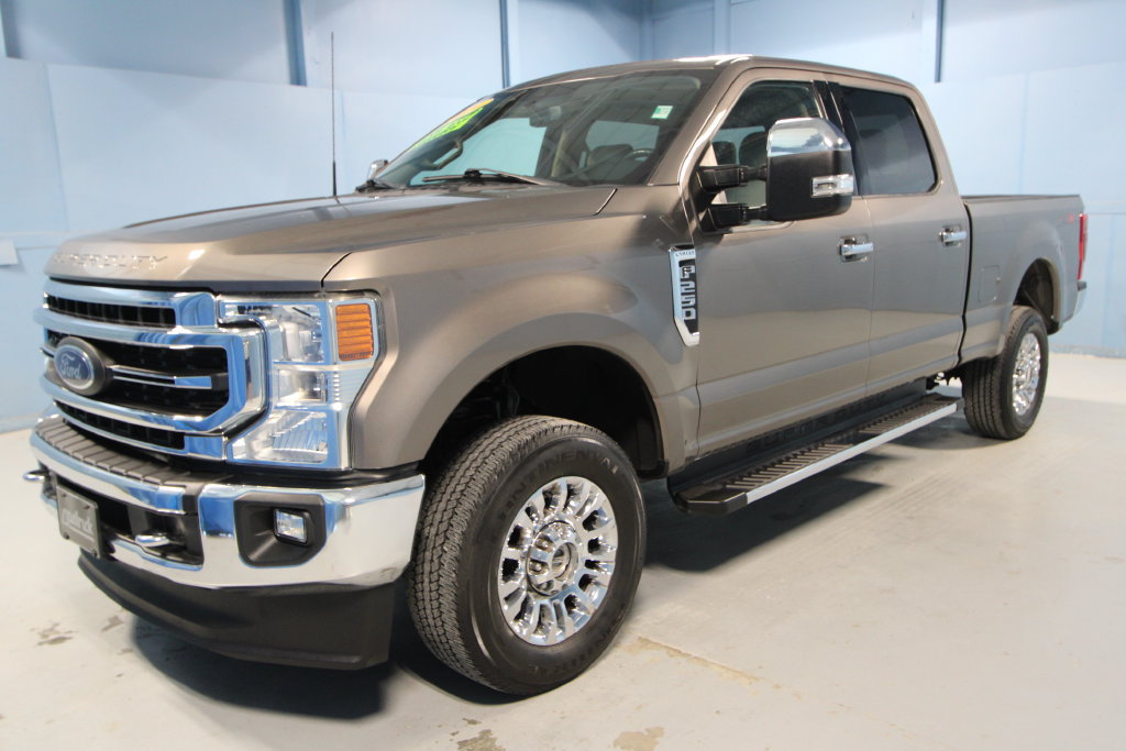 Used 2020 Ford F250 Lariat w/ Chrome Package AWD/4WD image 32