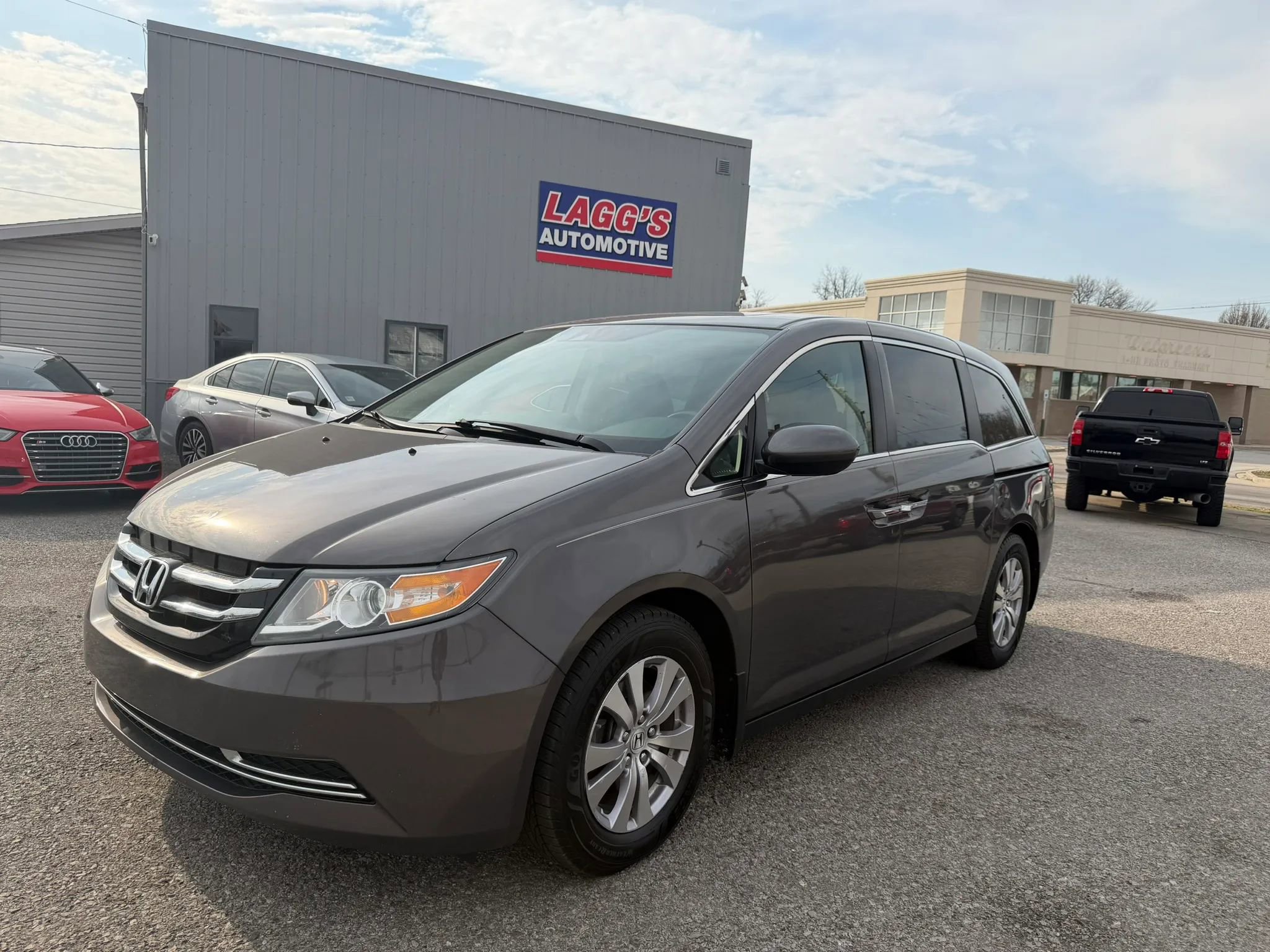 Used 2015 Honda Odyssey EX-L image 1