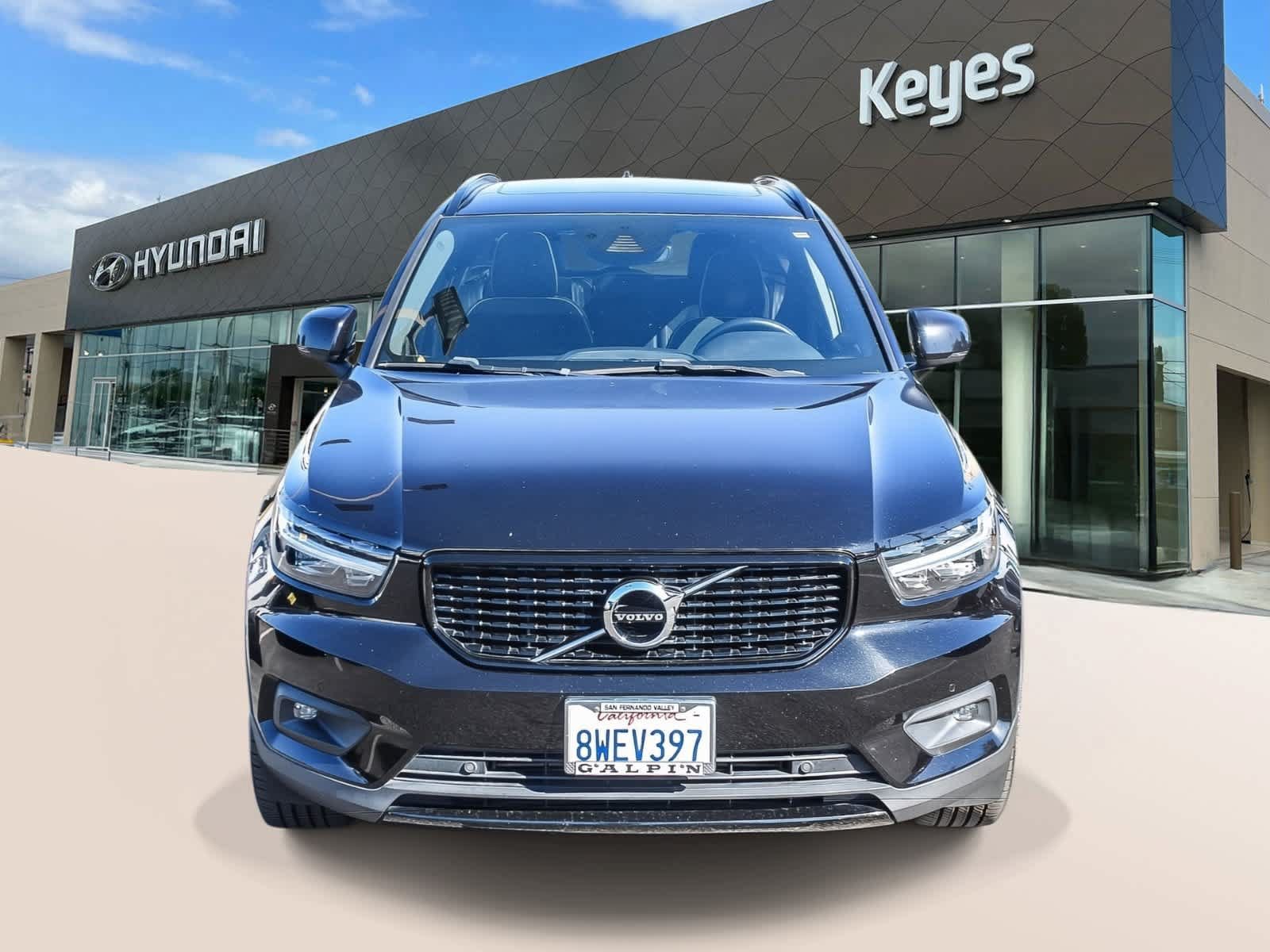 Used 2021 Volvo XC40 T5 R-Design AWD/4WD image 2