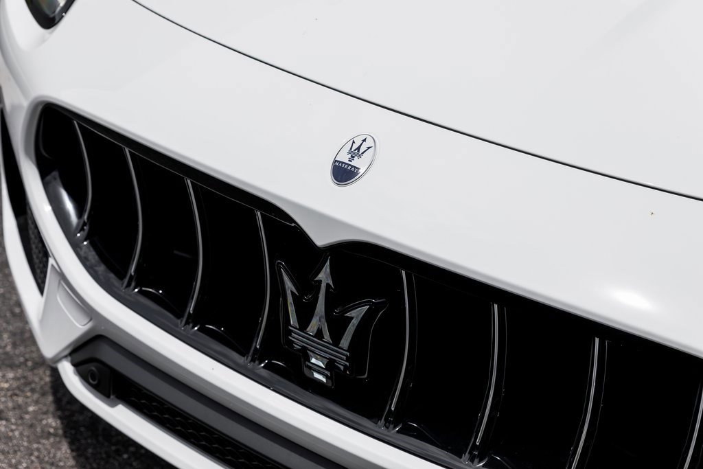 New 2025 Maserati Grecale GT image 9