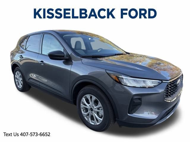 Used 2026 Ford Escape Active w/ Tech Pack #1 FWD image 1