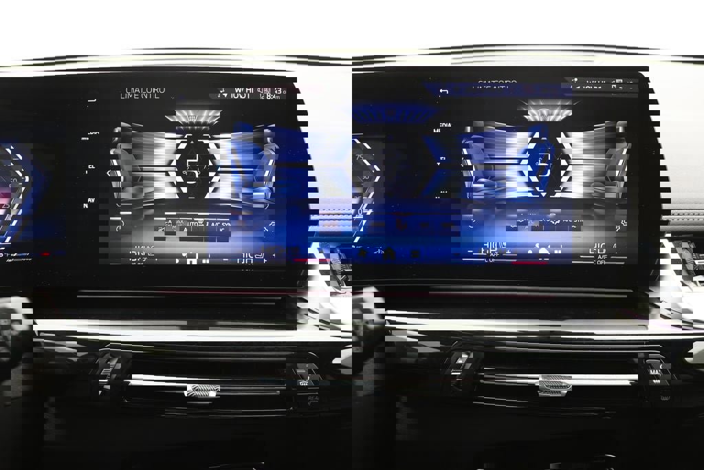 Used 2025 BMW X1 xDrive28i image 22