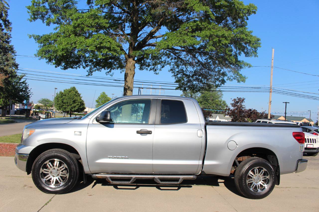 Used 2010 Toyota Tundra 4x4 Double Cab image 6