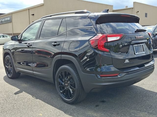 Used 2023 GMC Terrain SLE w/ Driver Convenience Package AWD/4WD image 4