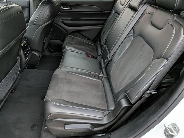 Certified 2024 Jeep Grand Cherokee L Laredo image 24