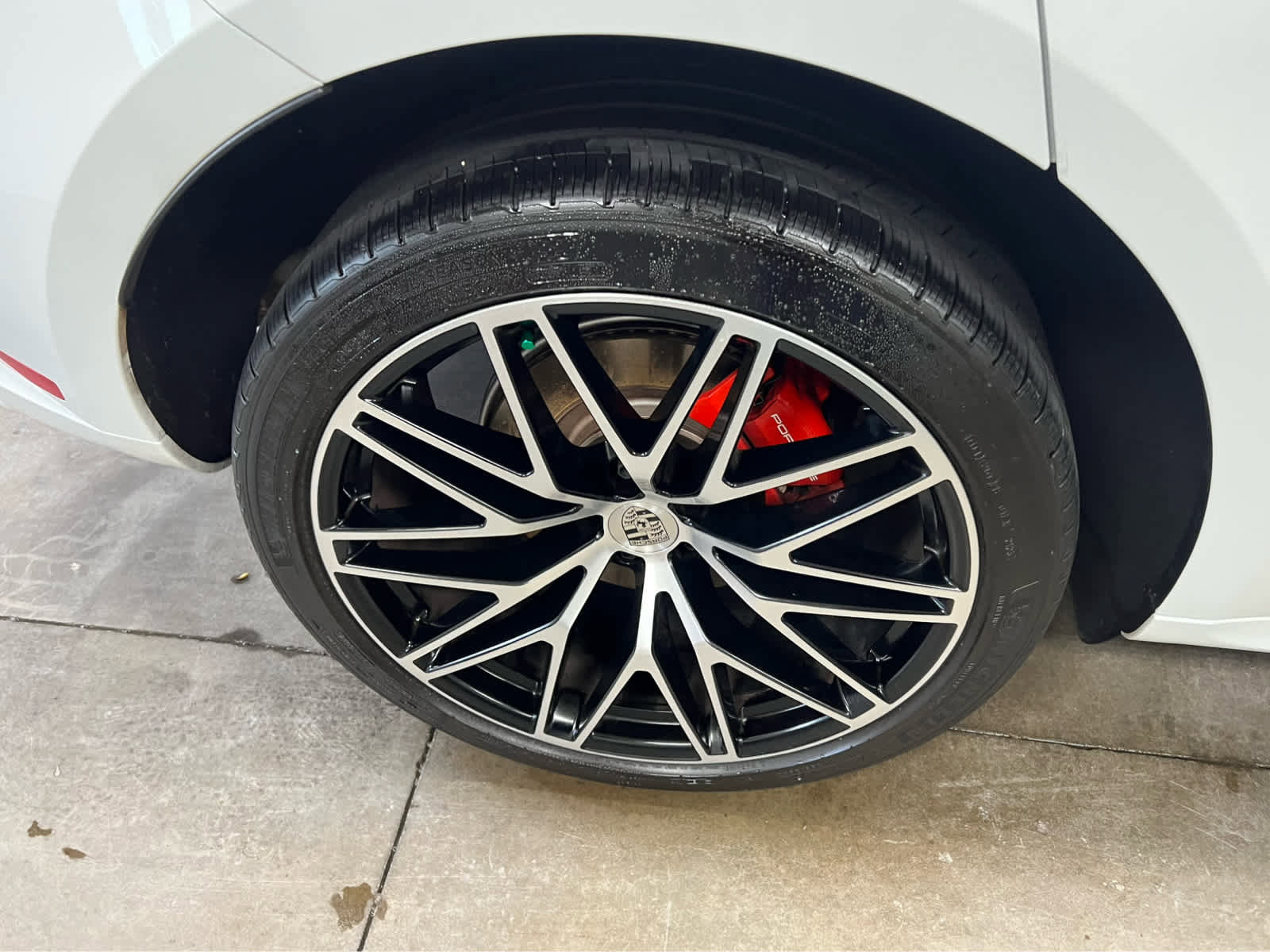 Used 2024 Porsche Macan image 35