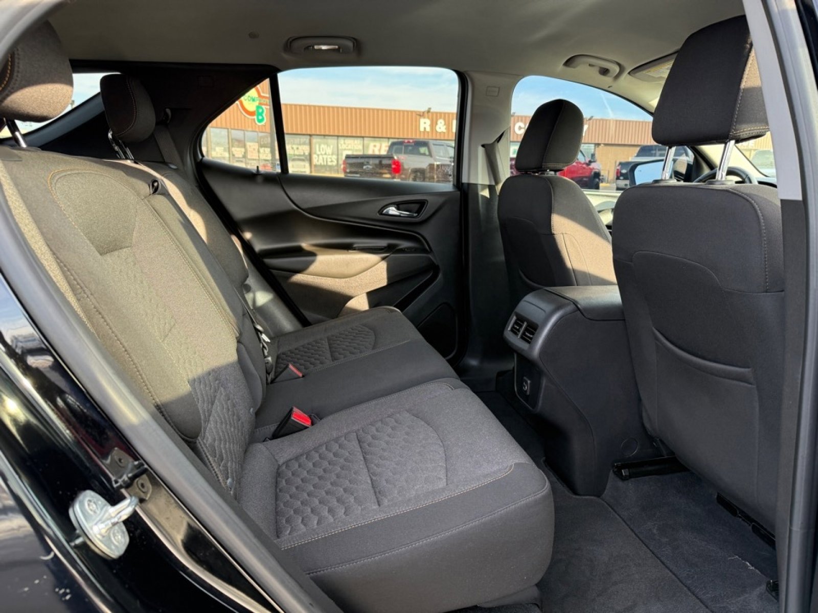 Used 2020 Chevrolet Equinox LT w/ Driver Convenience Package image 15