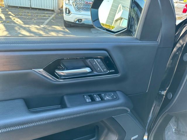Certified 2025 GMC Yukon Denali image 12