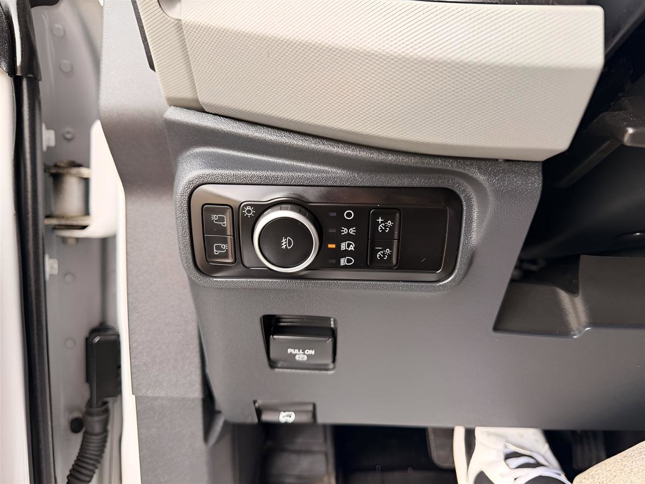 Used 2023 Ford Bronco Badlands image 30