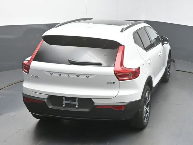 New 2026 Volvo XC40 B5 Plus w/ Protection Package Premier image 47