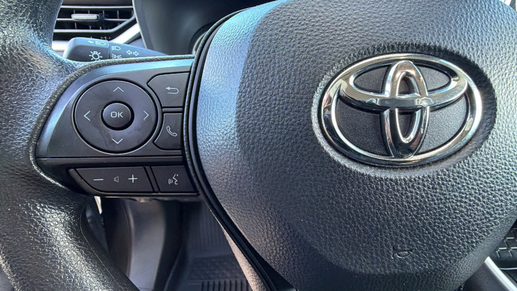 Certified 2025 Toyota RAV4 XLE AWD/4WD image 19