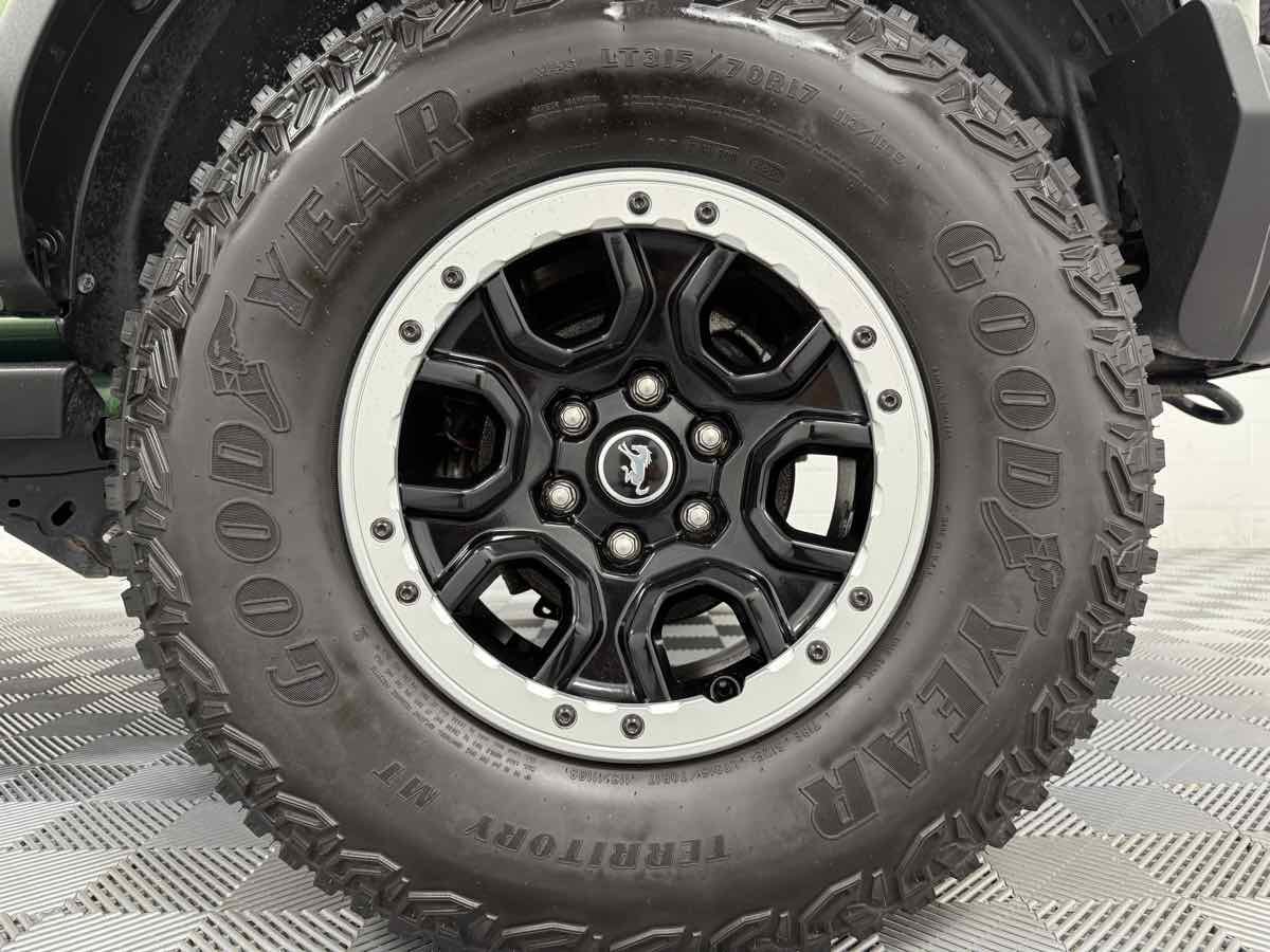 Used 2023 Ford Bronco Badlands w/ Sasquatch Package image 36