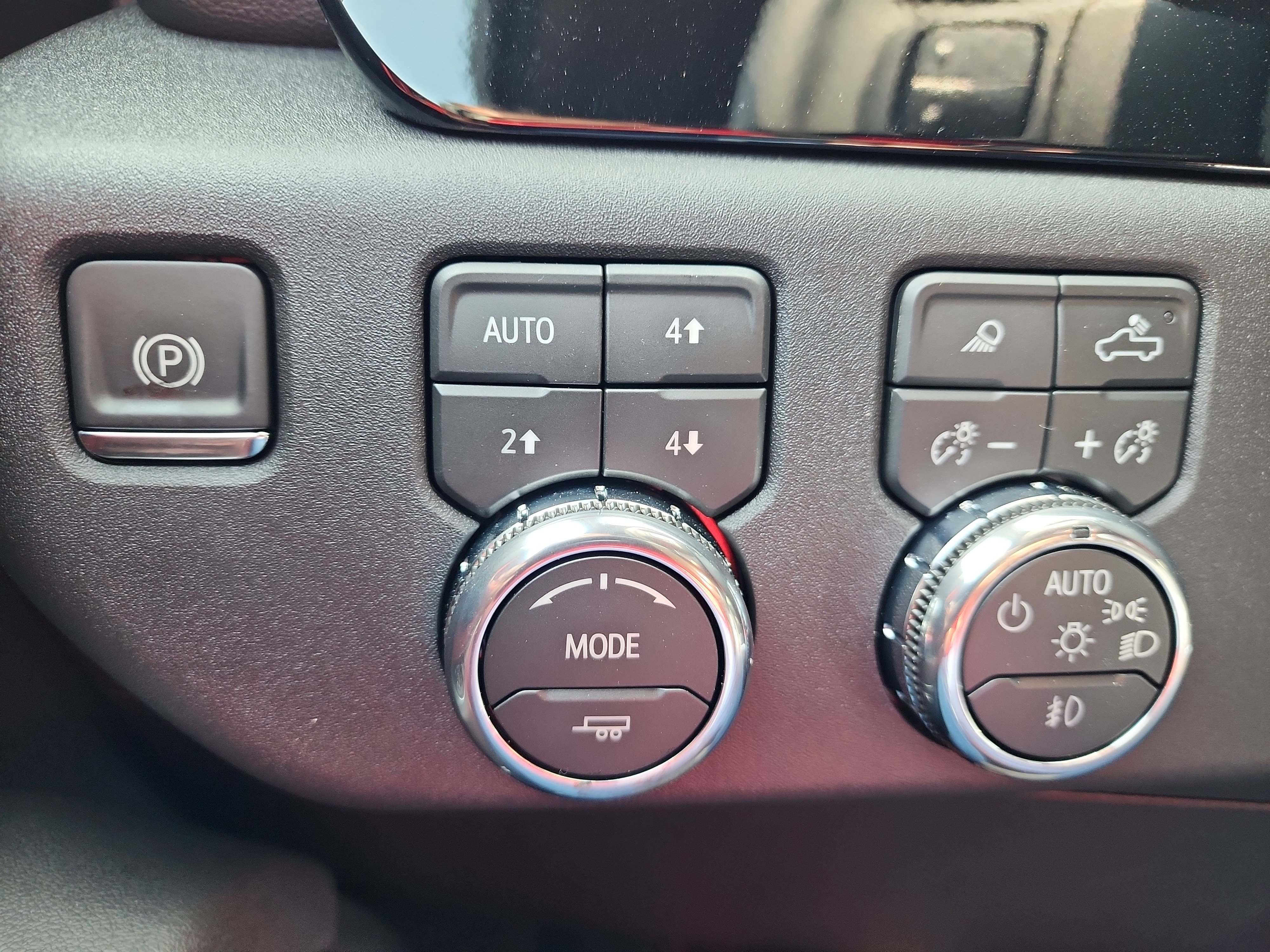 New 2026 GMC Sierra 2500 SLT w/ SLT Convenience Package image 23