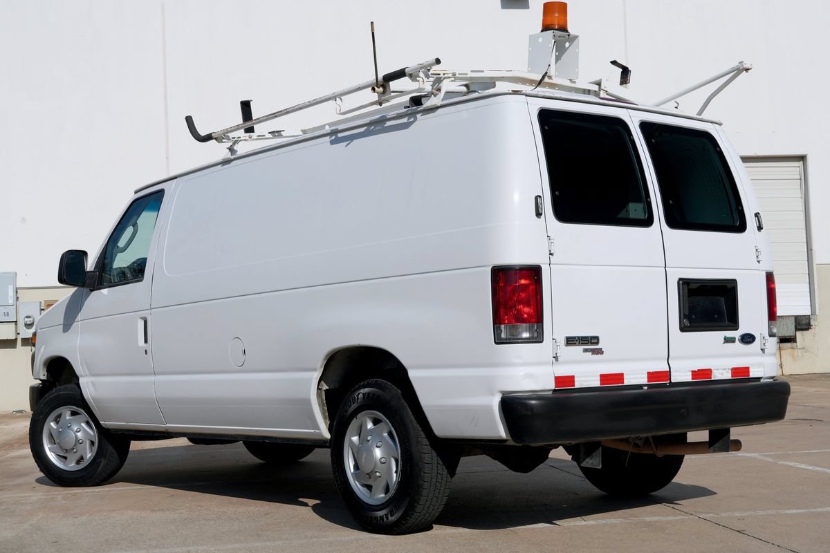 Used 2014 Ford E-150 and Econoline 150 w/ Power Group RWD image 4