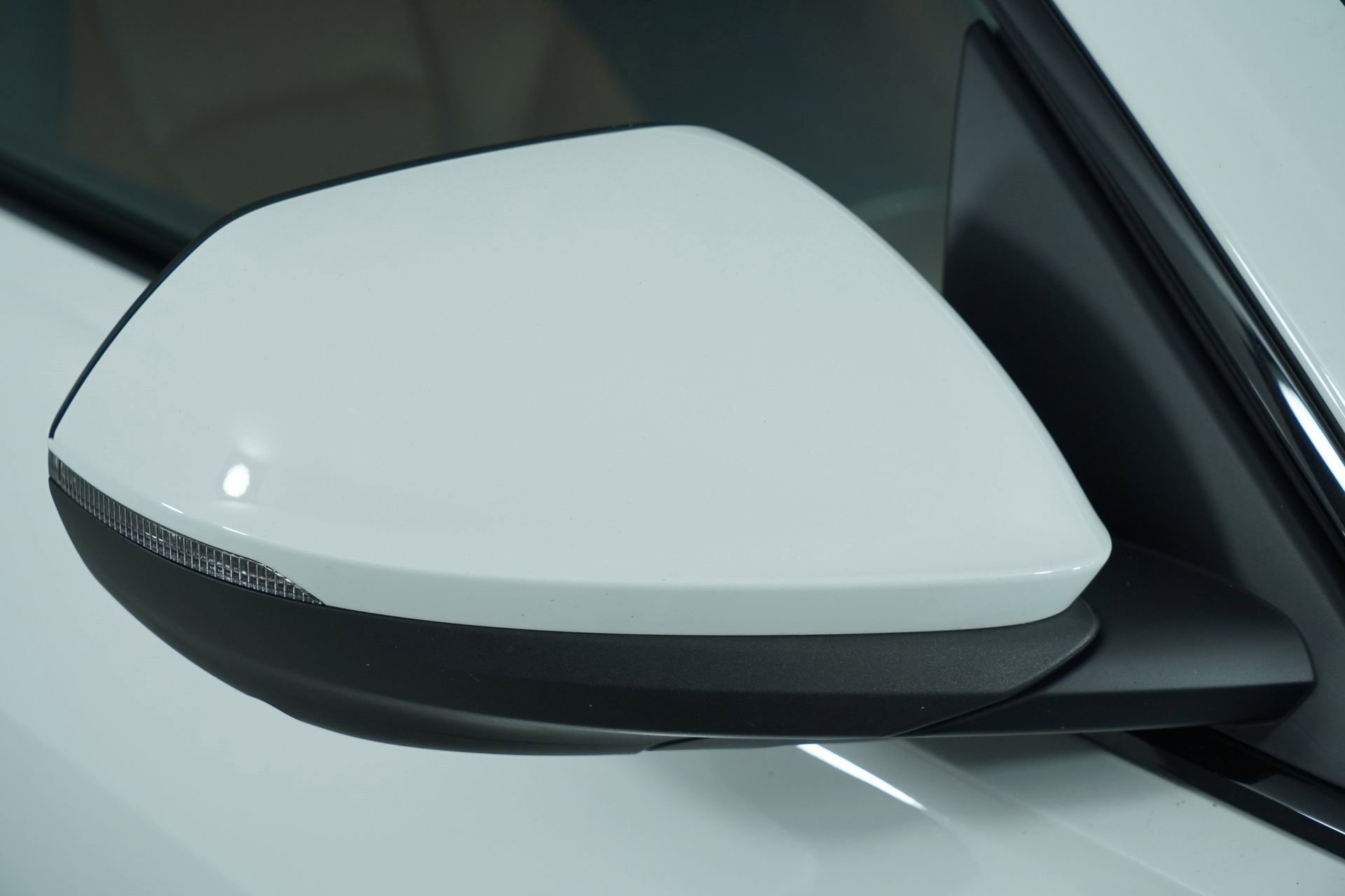 Used 2023 Audi Q8 Premium Plus image 18