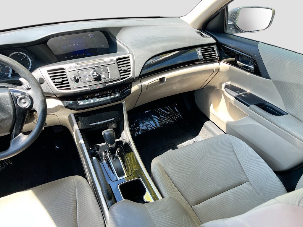 Used 2017 Honda Accord LX image 21