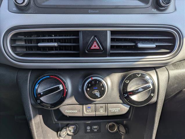 Used 2021 Hyundai Kona SE w/ Cargo Package image 19