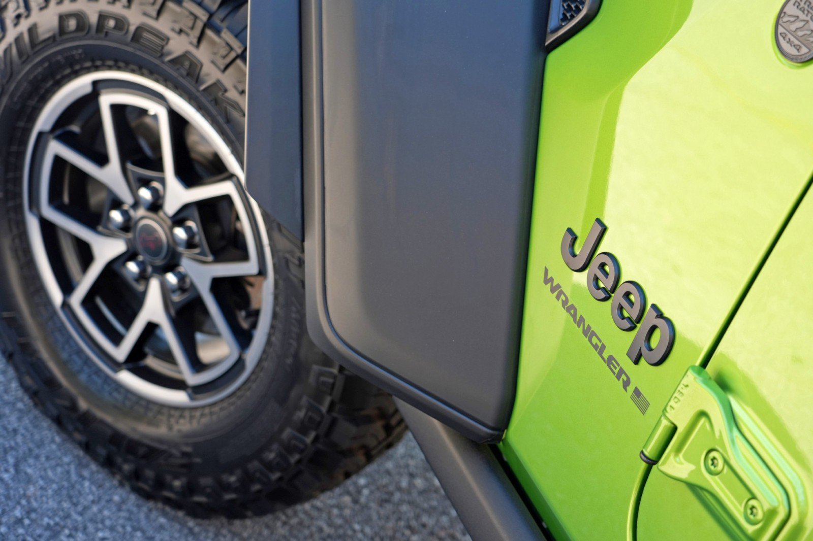 Used 2025 Jeep Wrangler Sport AWD/4WD image 69
