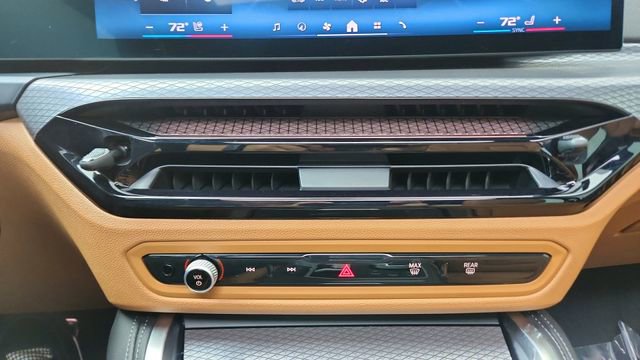 Used 2026 BMW M440i Coupe RWD image 49