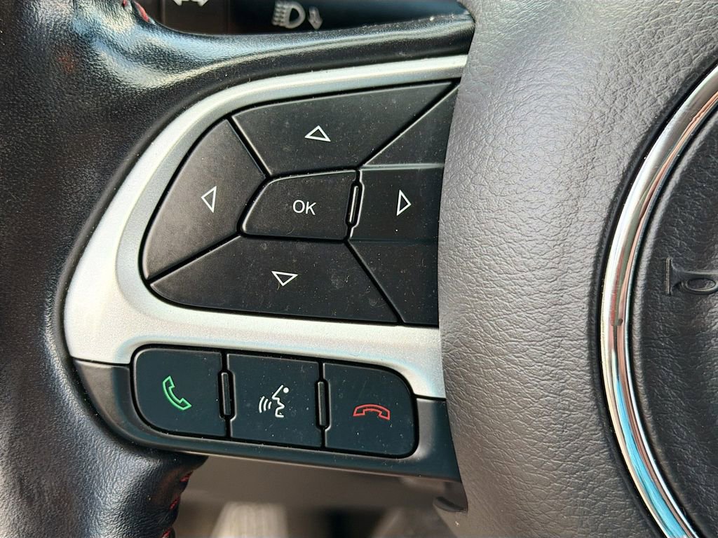 Used 2020 Jeep Compass Trailhawk image 16