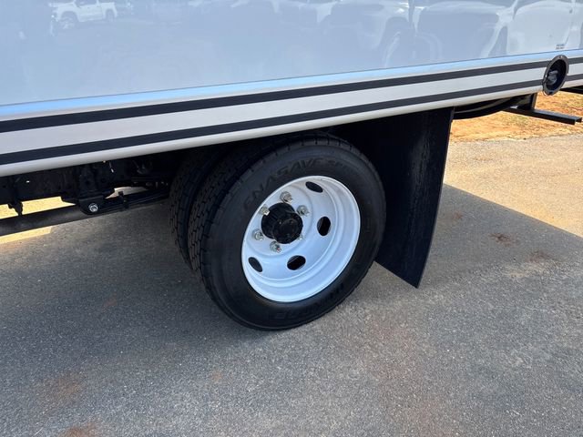 New 2025 Chevrolet Low Cab Forward image 9