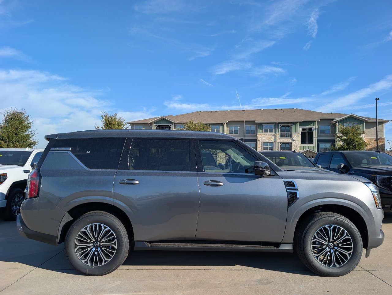 New 2027 Nissan Armada Platinum AWD/4WD image 3