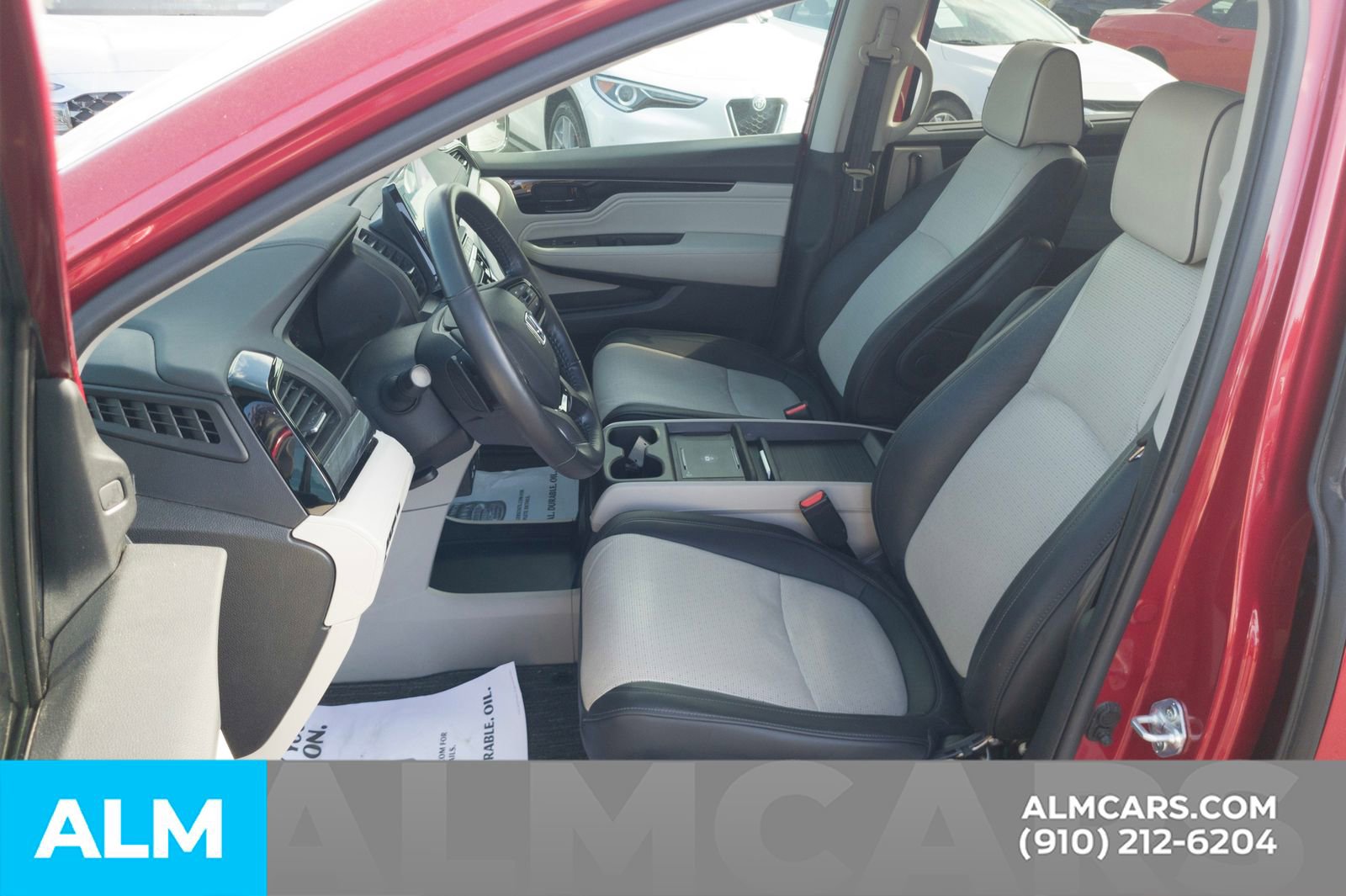 Used 2025 Honda Odyssey Elite image 17