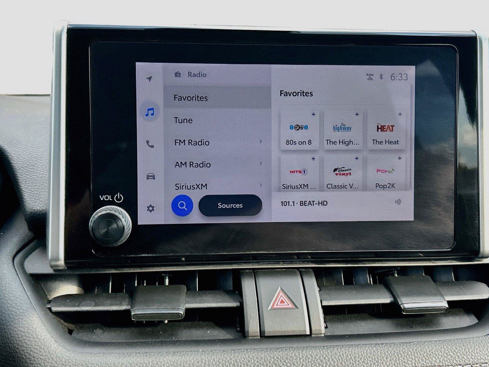 Used 2025 Toyota RAV4 XLE FWD image 31