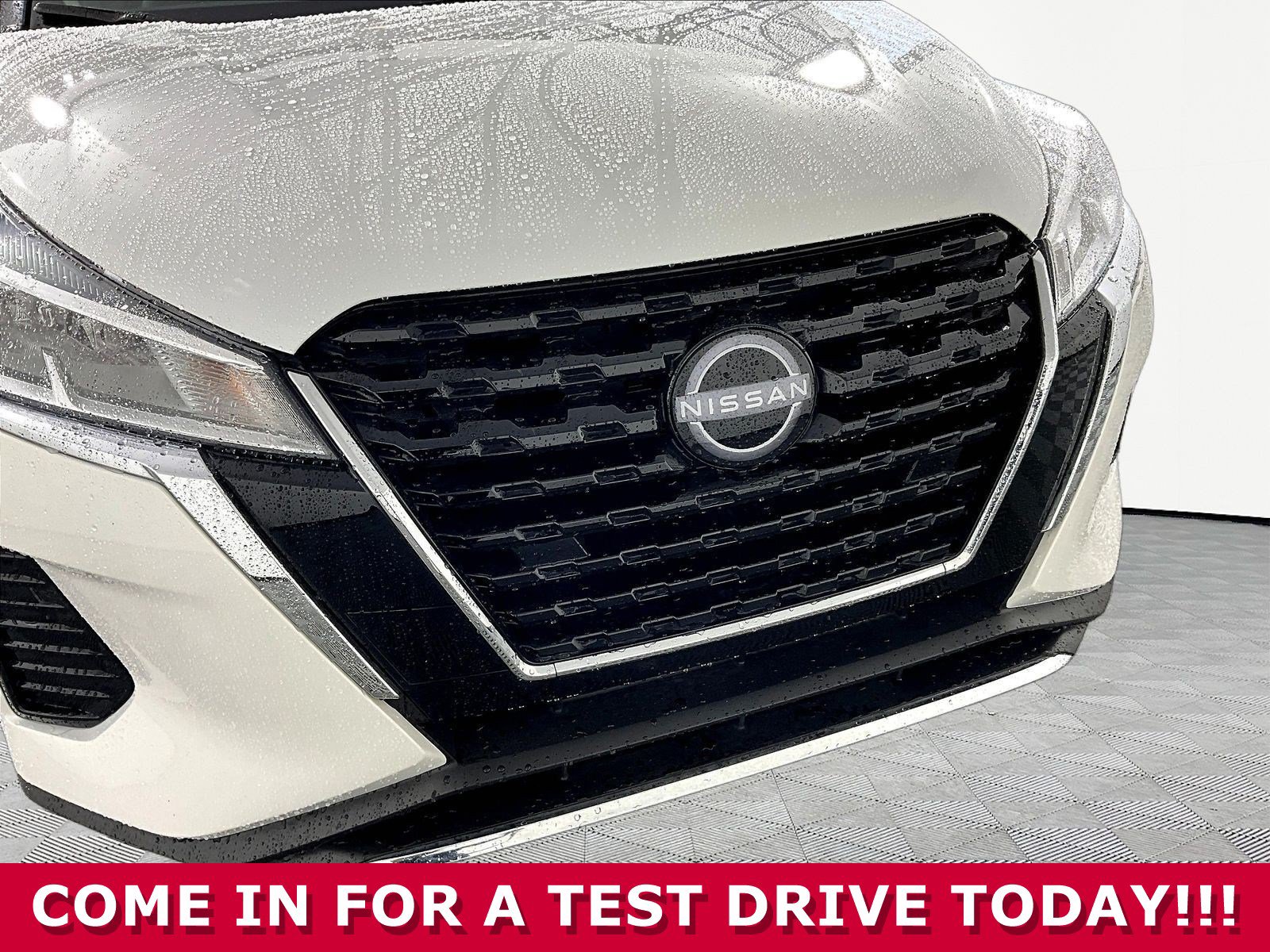 Used 2023 Nissan Kicks SV FWD image 27