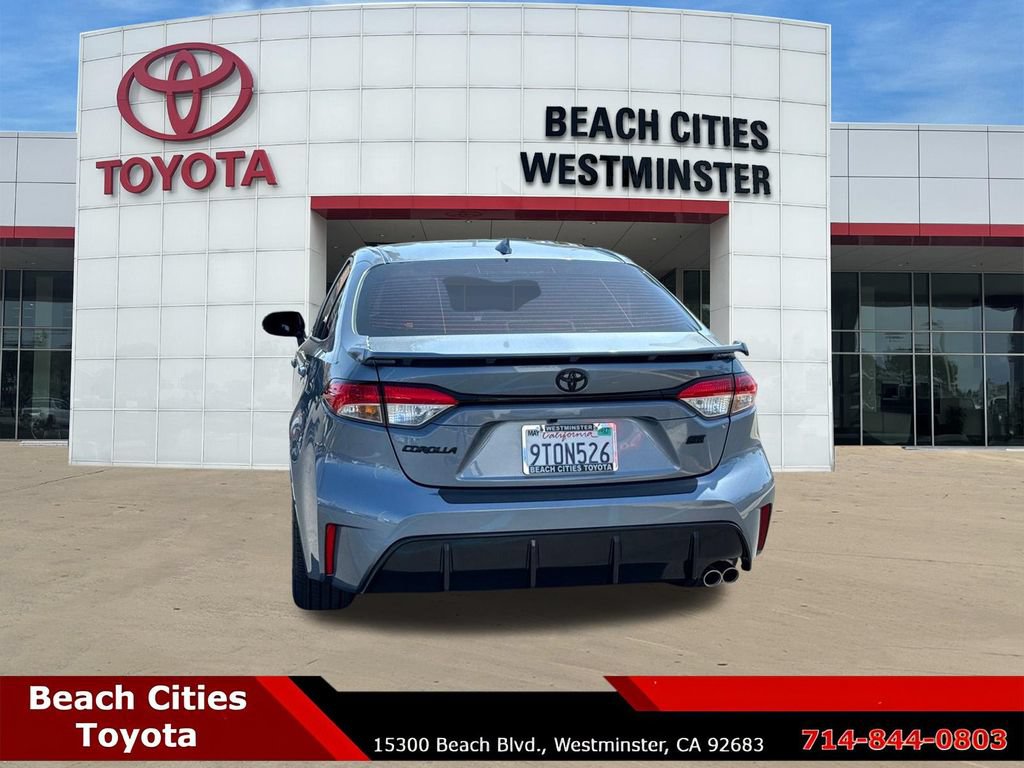 Certified 2025 Toyota Corolla SE w/ SE Premium Package FWD image 9