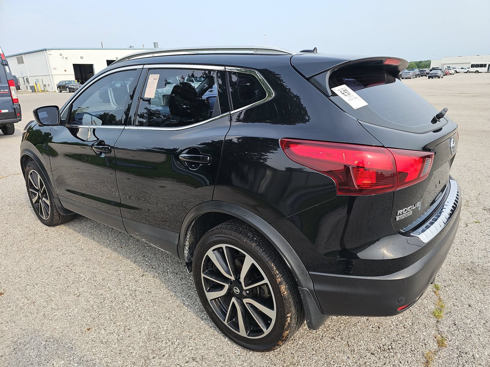 Used 2019 Nissan Rogue Sport SL FWD image 6