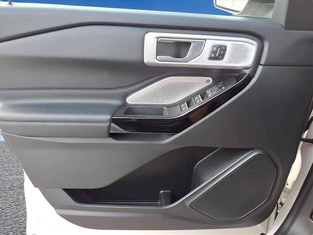 Used 2024 Ford Explorer ST w/ Equipment Group 401A image 14