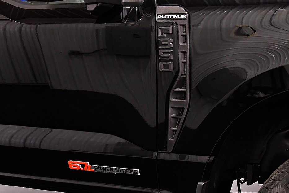 New 2025 Ford F350 Platinum w/ FX4 Off-Road Package image 10