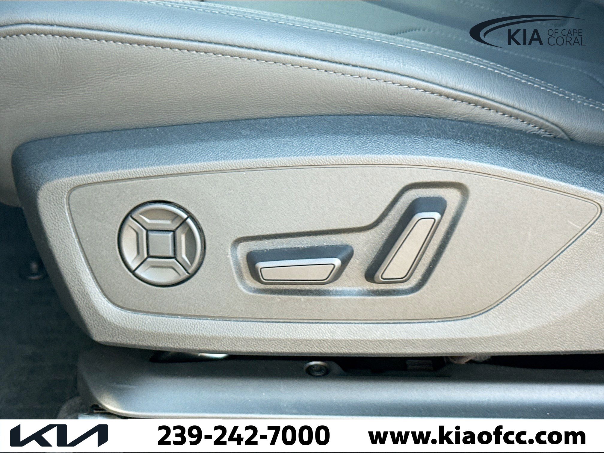 Used 2022 Audi Q3 2.0T Premium w/ Convenience Package image 24