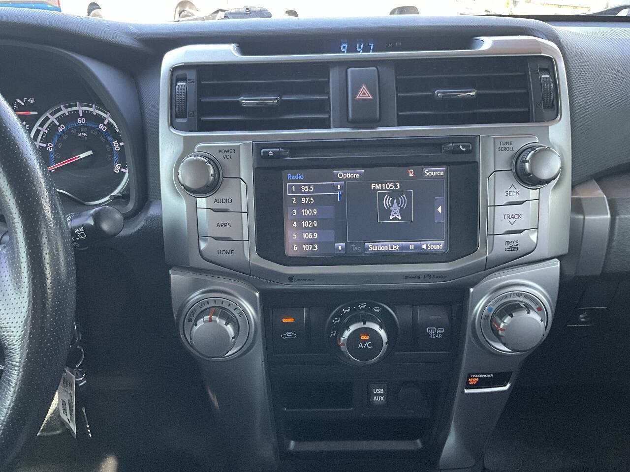 Used 2018 Toyota 4Runner SR5 Premium AWD/4WD image 34