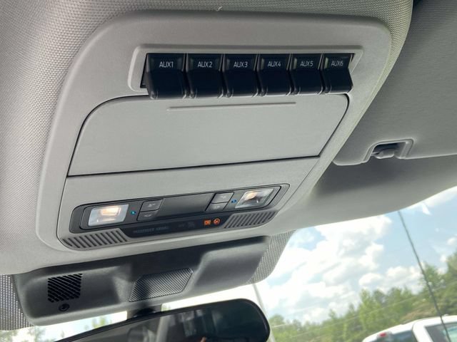 New 2026 Ford F550 2WD Regular Cab Super Duty image 31