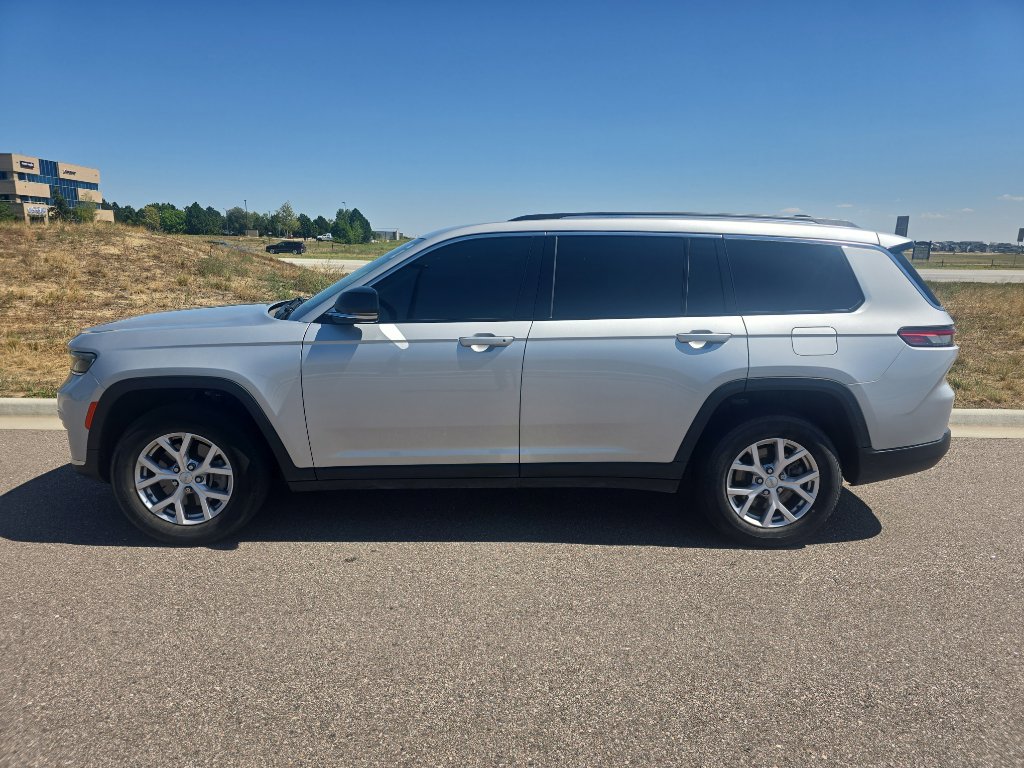 Used 2021 Jeep Grand Cherokee L Limited image 2
