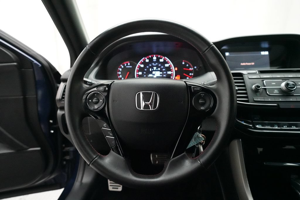 Used 2017 Honda Accord Sport Special Edition image 4